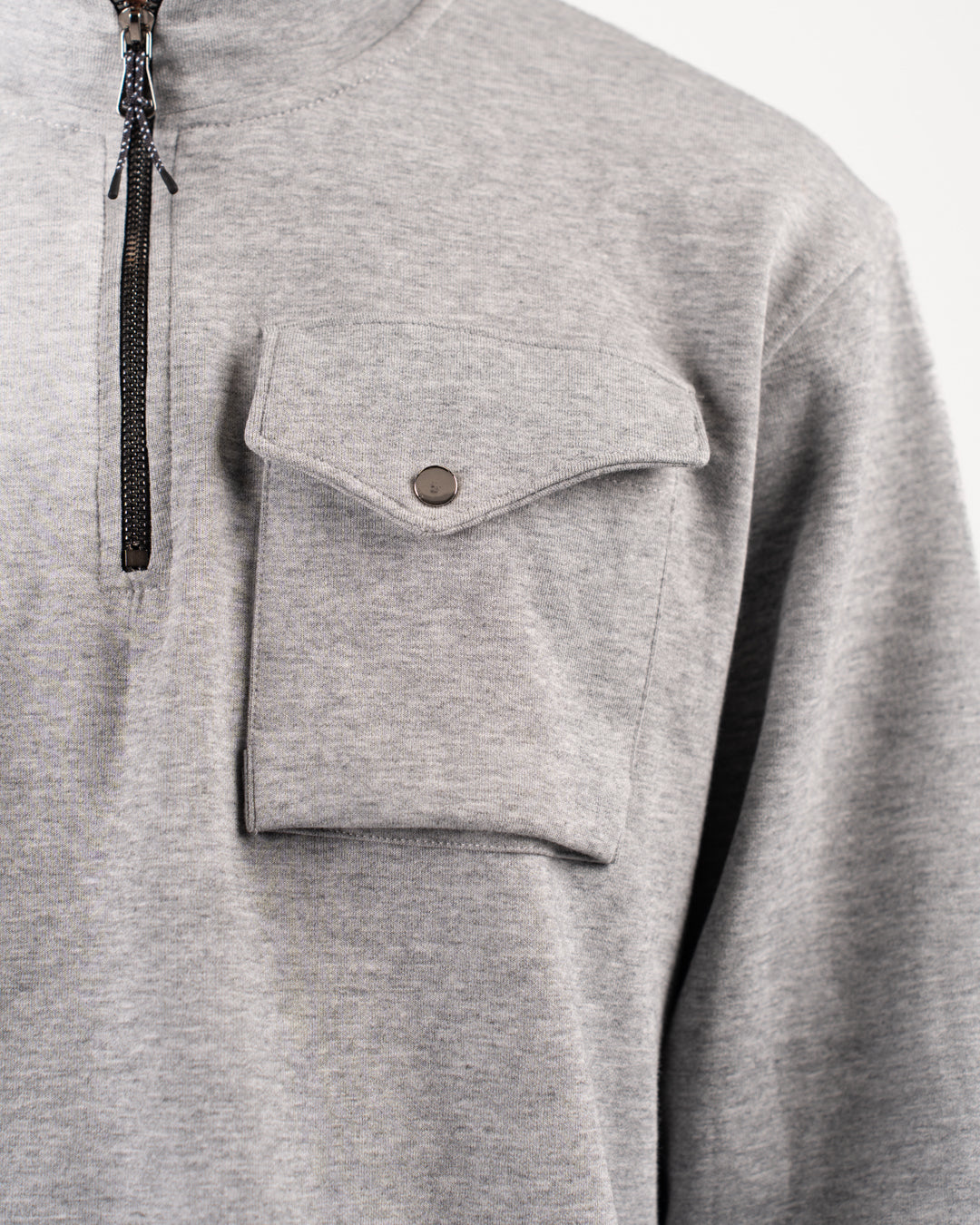 سويت شيرت بسحاب وجيب