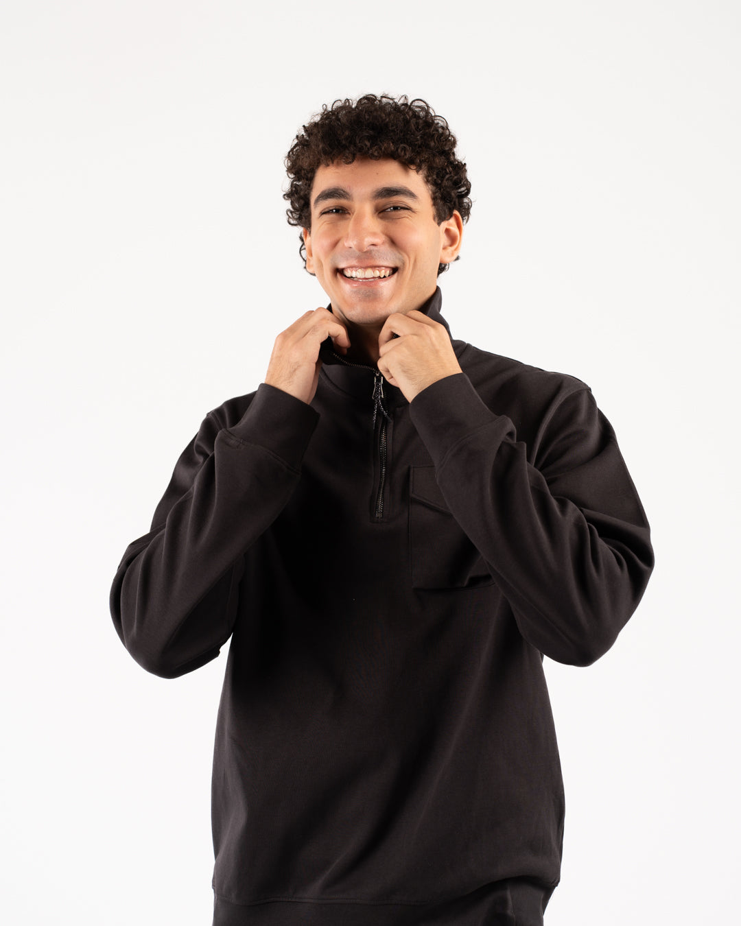 سويت شيرت بسحاب وجيب