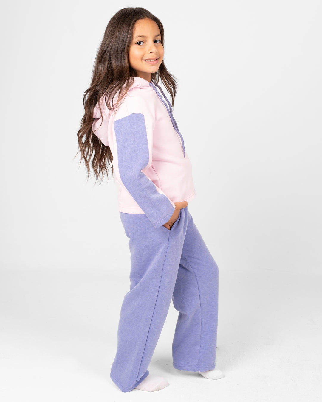 بيجامات مطرزة للبنات