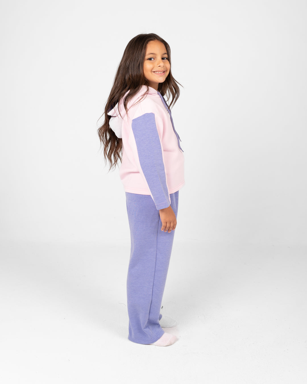 بيجامات مطرزة للبنات