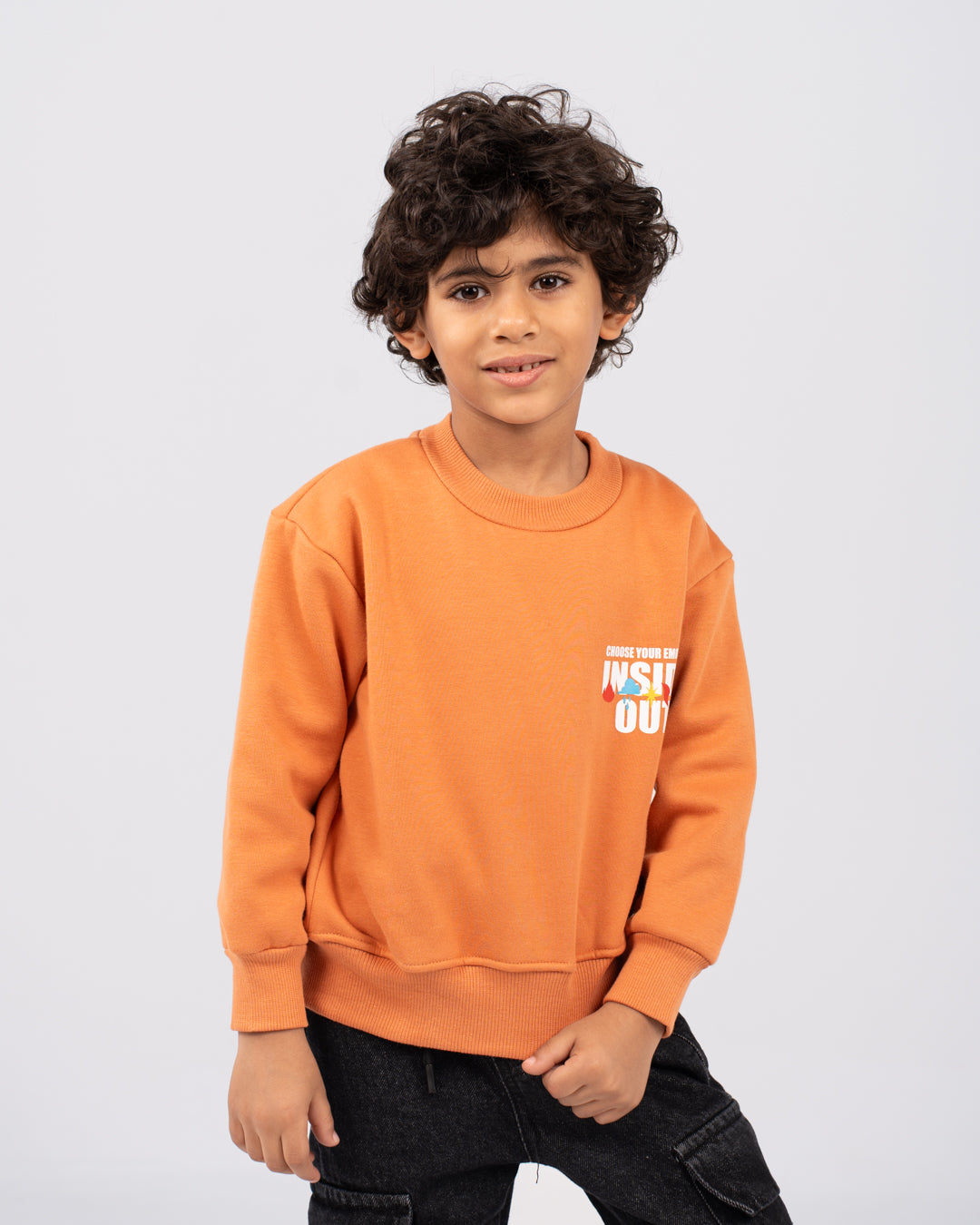 سويت شيرت للأولاد من الداخل إلى الخارج