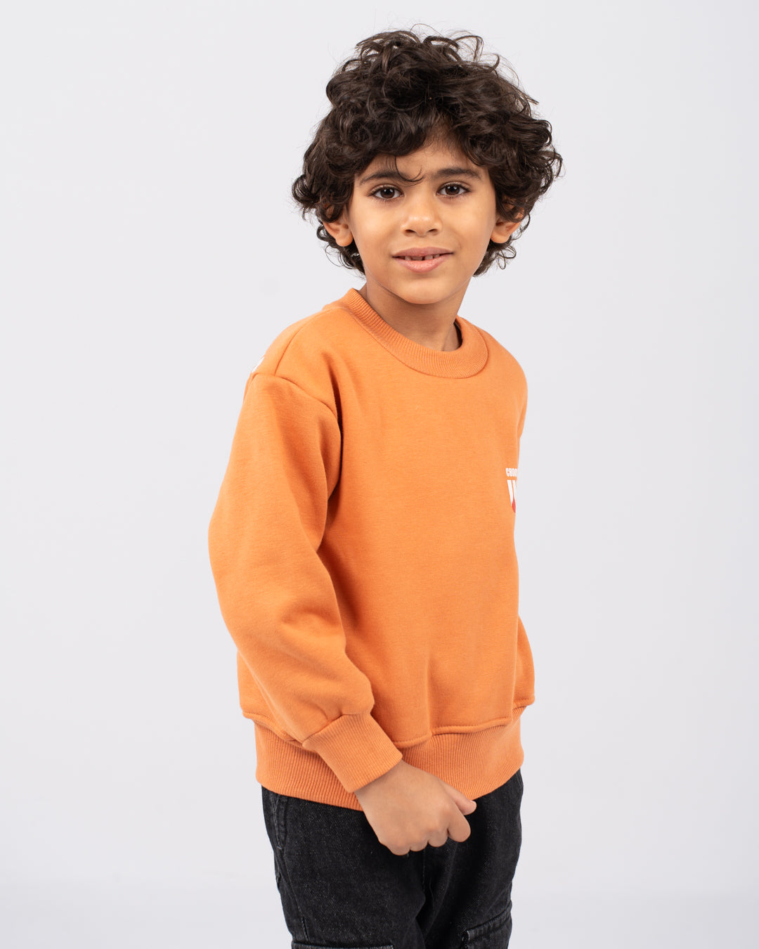 سويت شيرت للأولاد من الداخل إلى الخارج