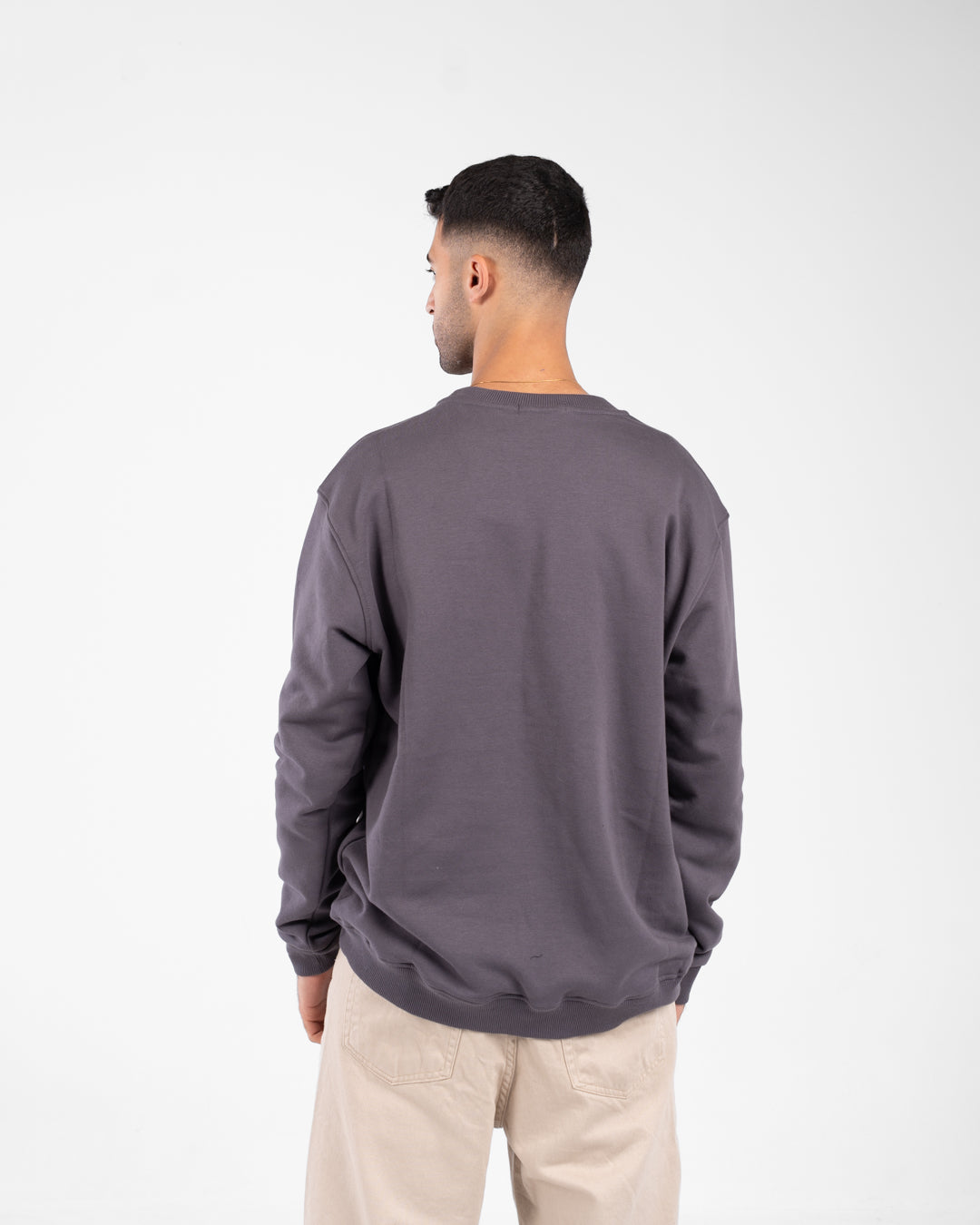 Men round neck oversized sweater
