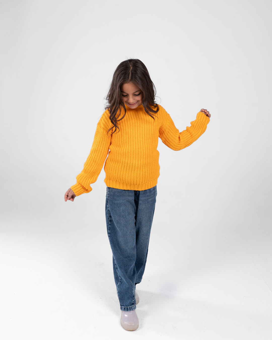 Round High Neck Girl Pullover