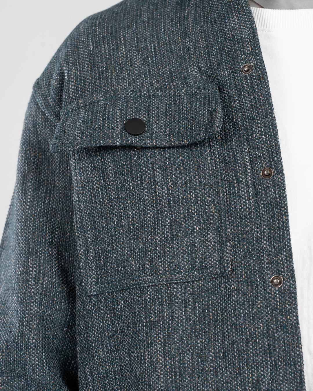 جاكيت بأزرار