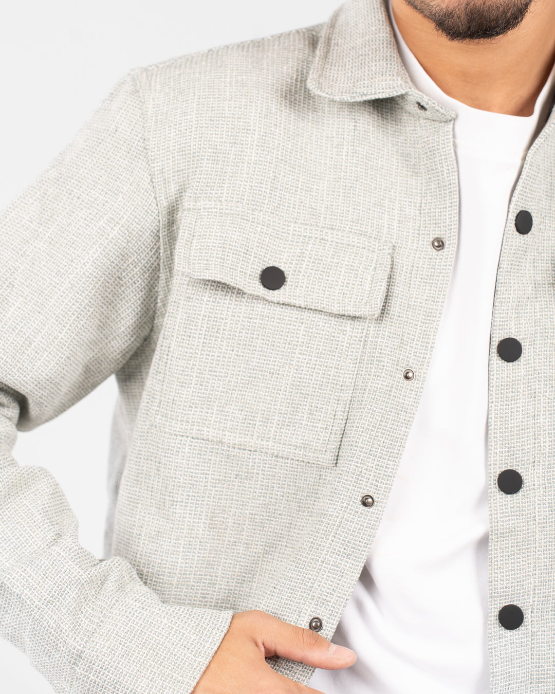 جاكيت بأزرار