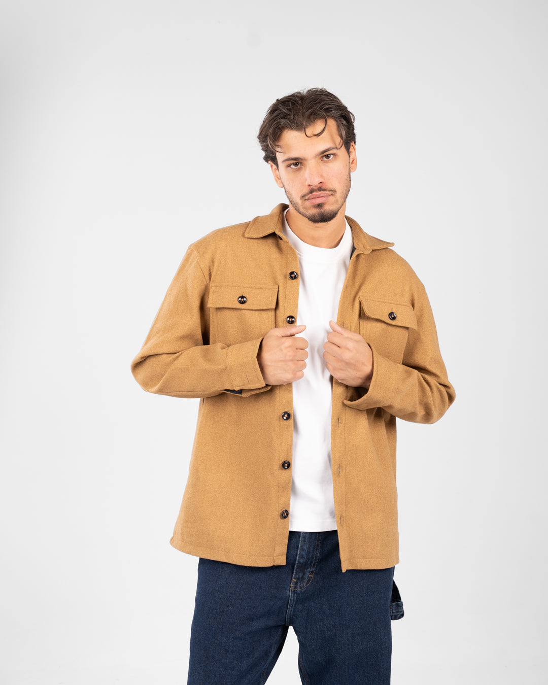 قميص رجالي بجيوب