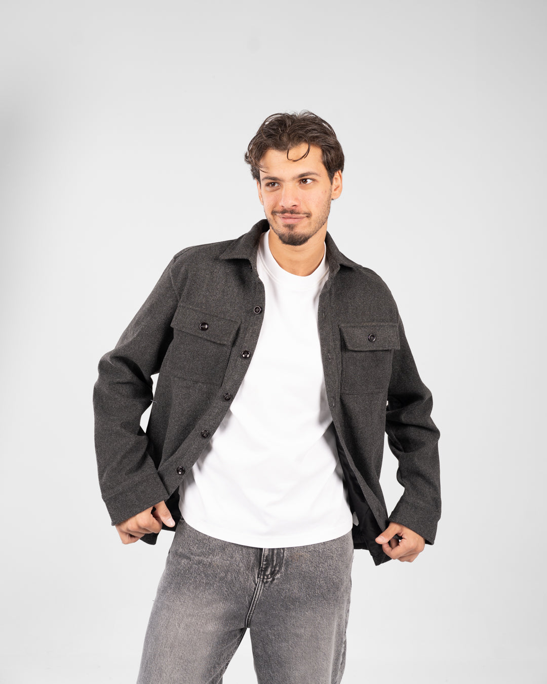 قميص رجالي بجيوب