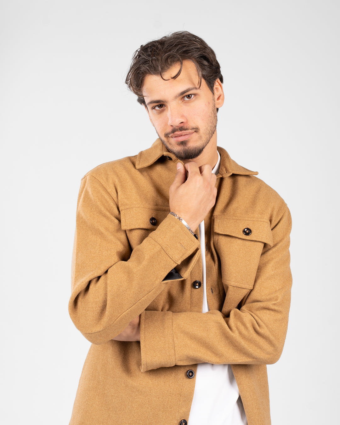 قميص رجالي بجيوب