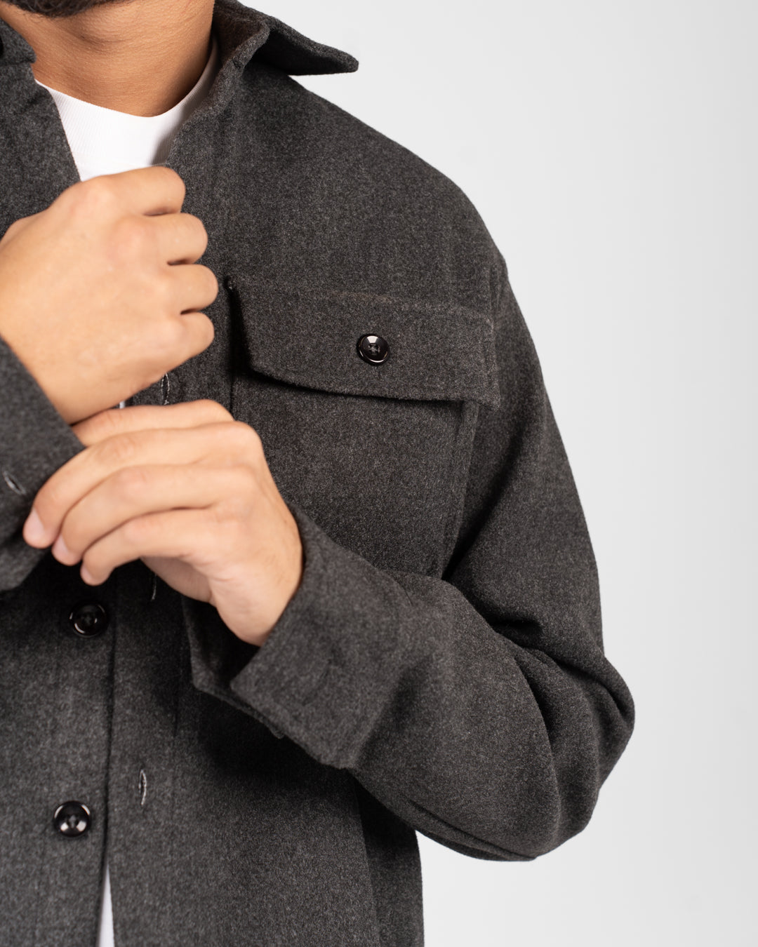 قميص رجالي بجيوب