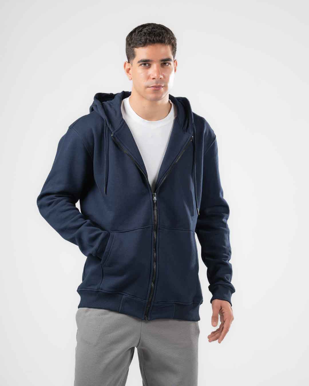 قميص رياضي بغطاء للرأس للرجال