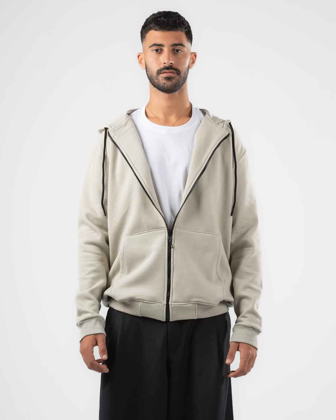 قميص رياضي بغطاء للرأس للرجال