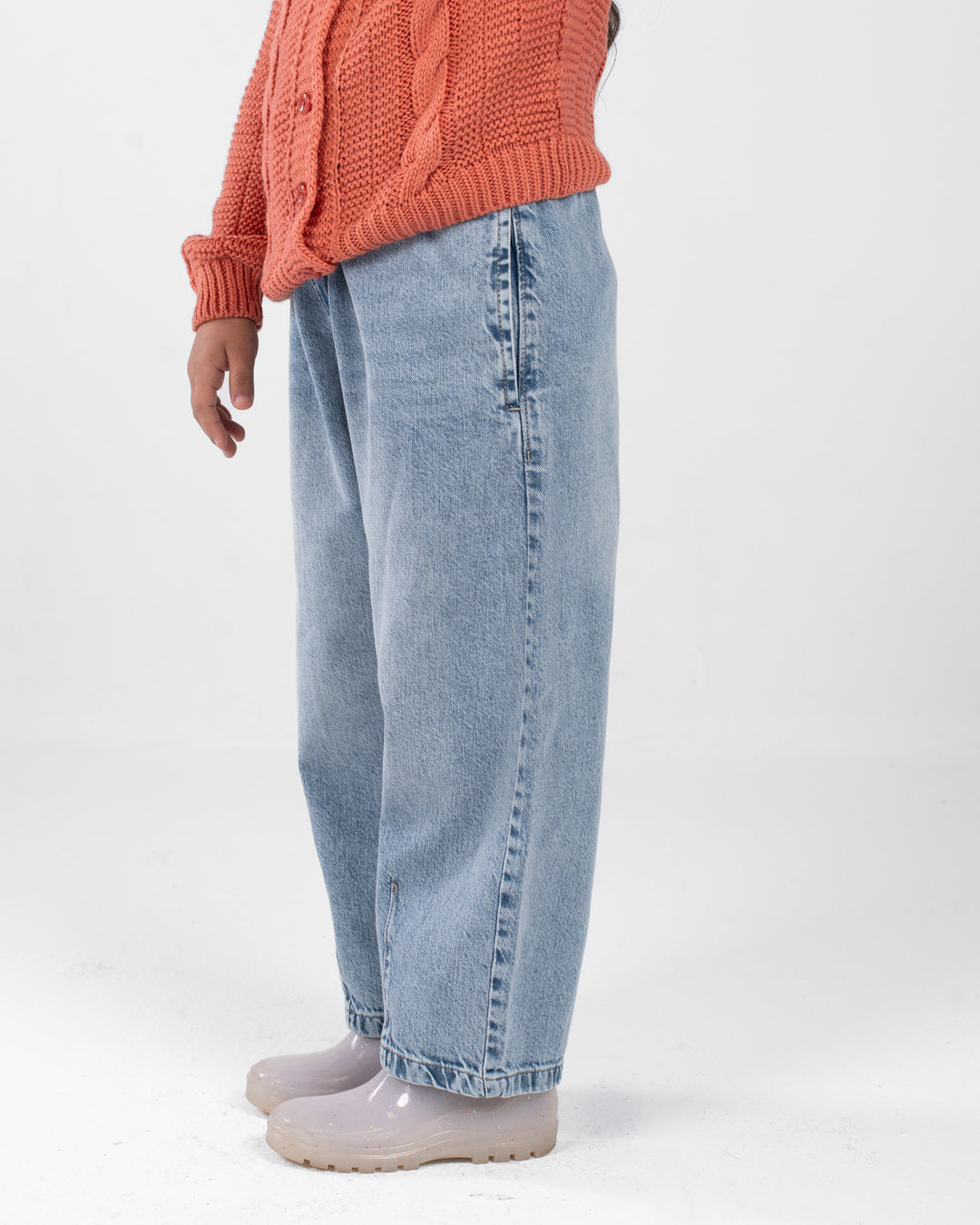 بنطلون جينز بقصة عادية للبنات