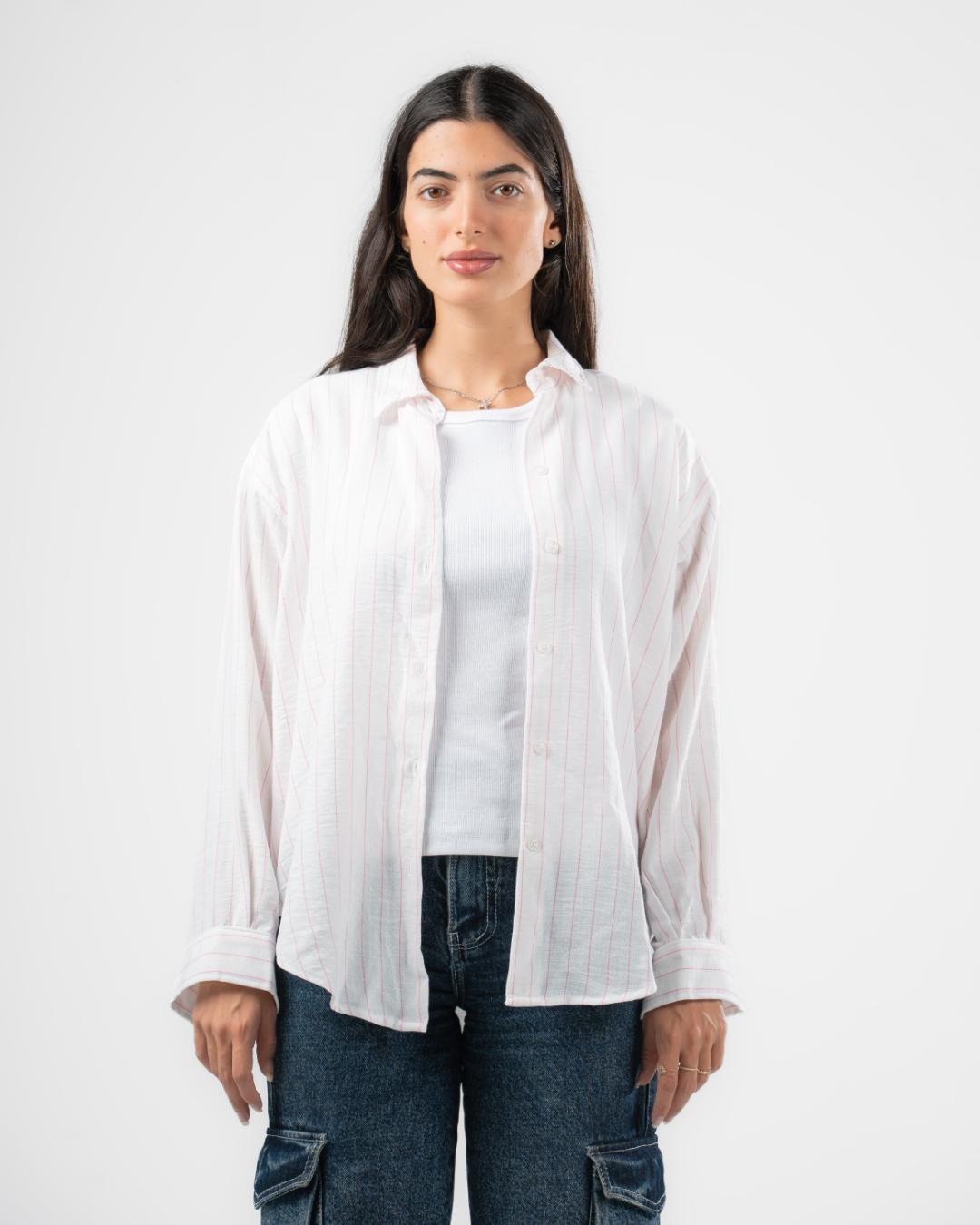 بلوزة بأكمام طويلة