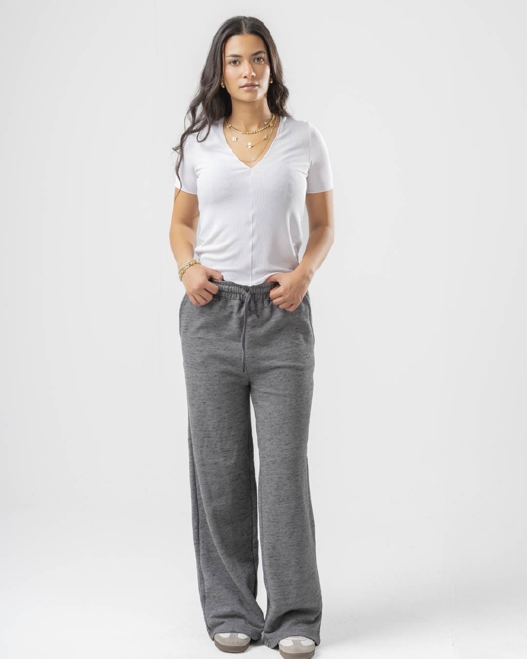 بنطلون نسائي سادة