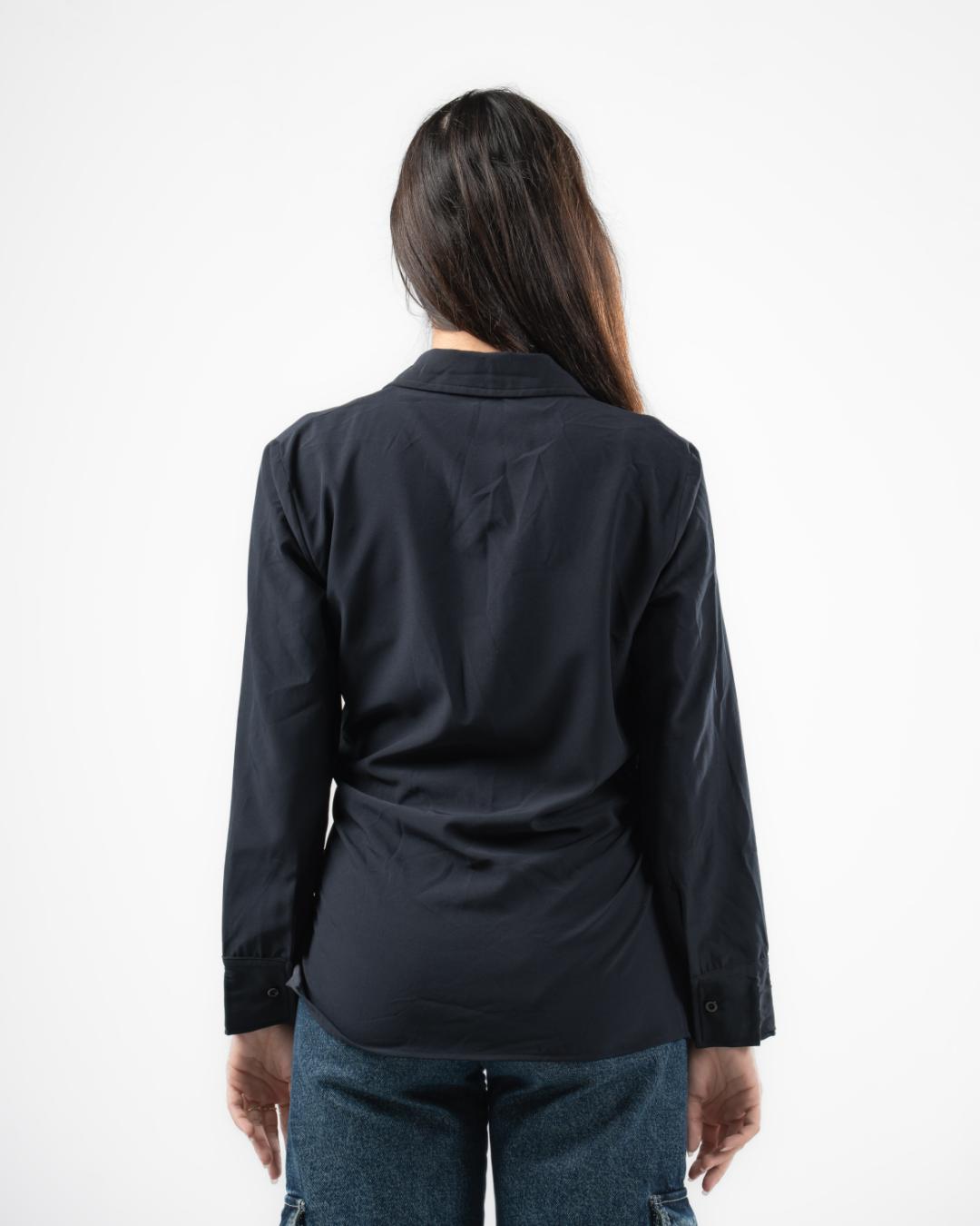 بلوزة نسائية