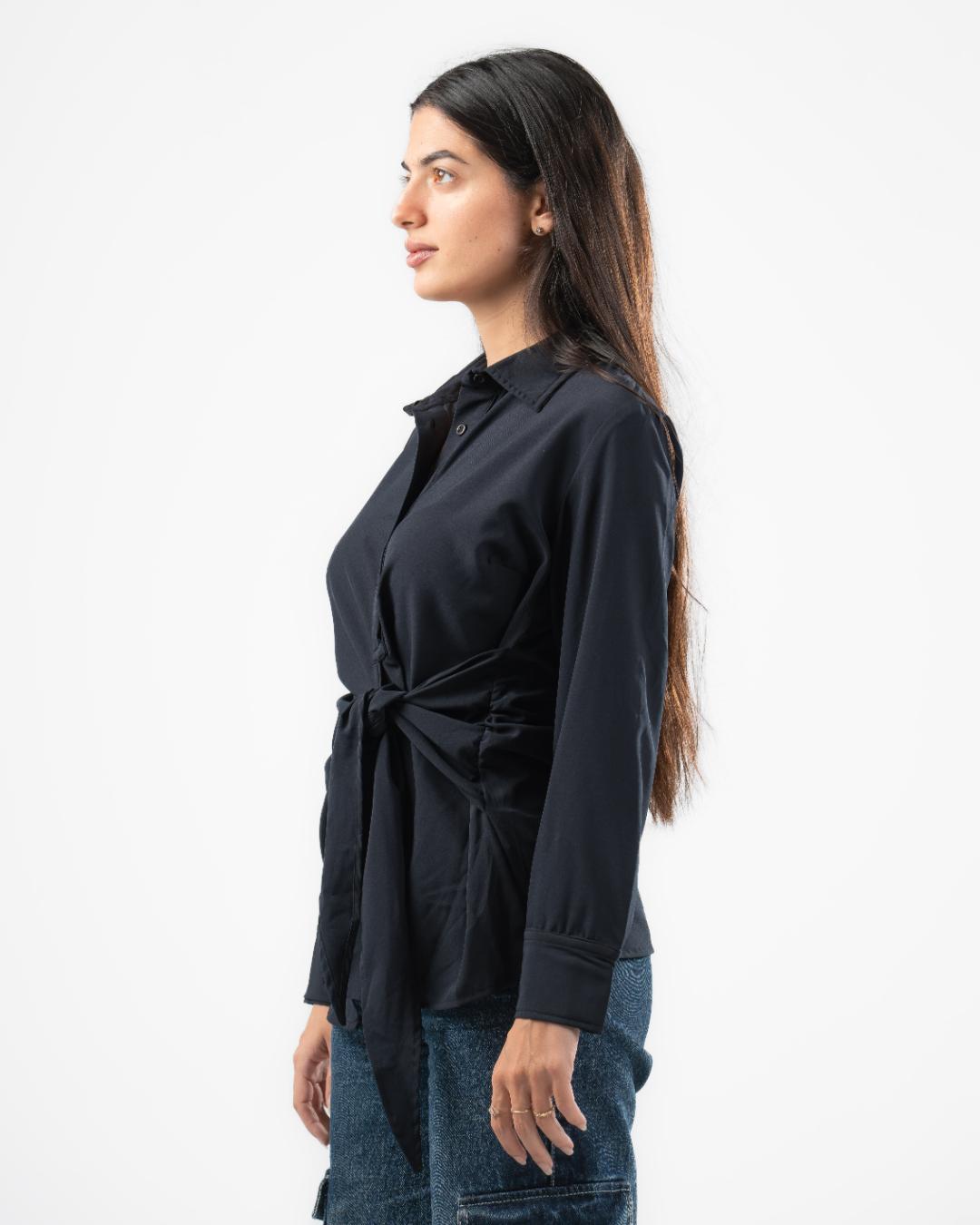 بلوزة نسائية