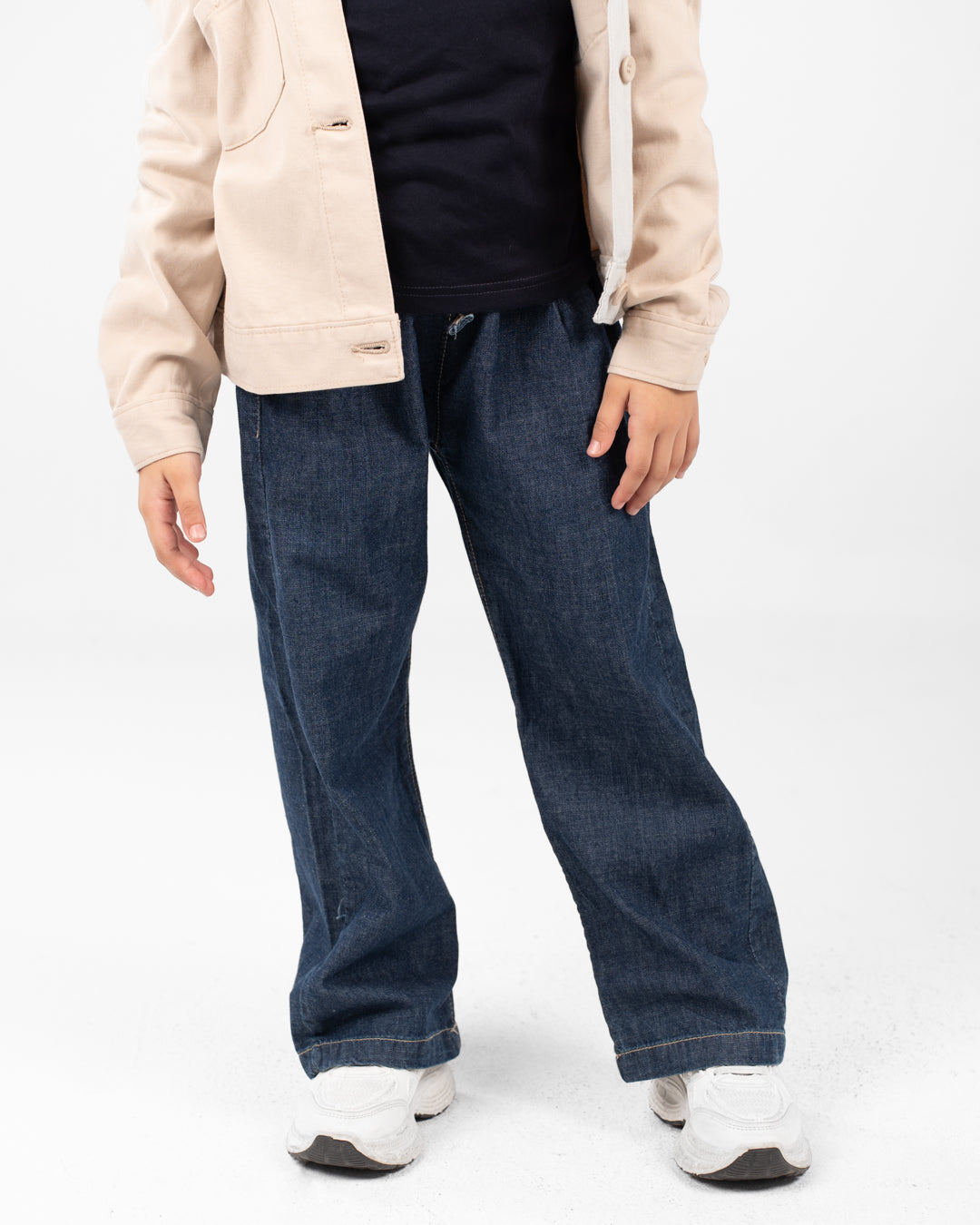 بنطال جينز واسع الساق