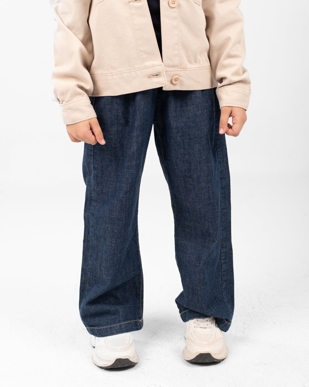 بنطال جينز واسع الساق