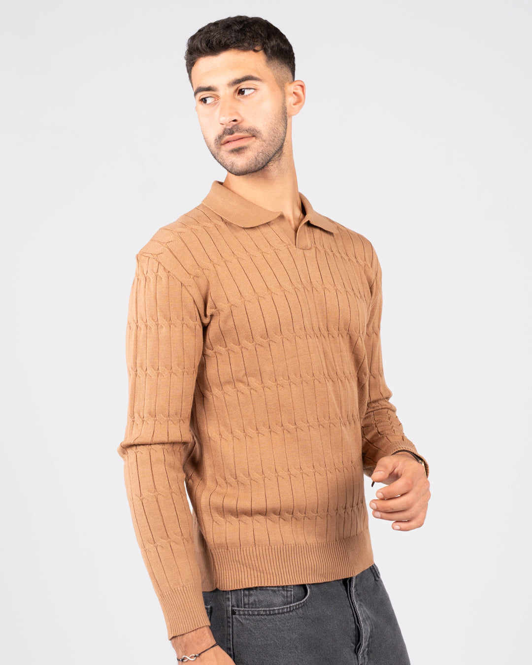 بلوفر رجالي مضفر سادة