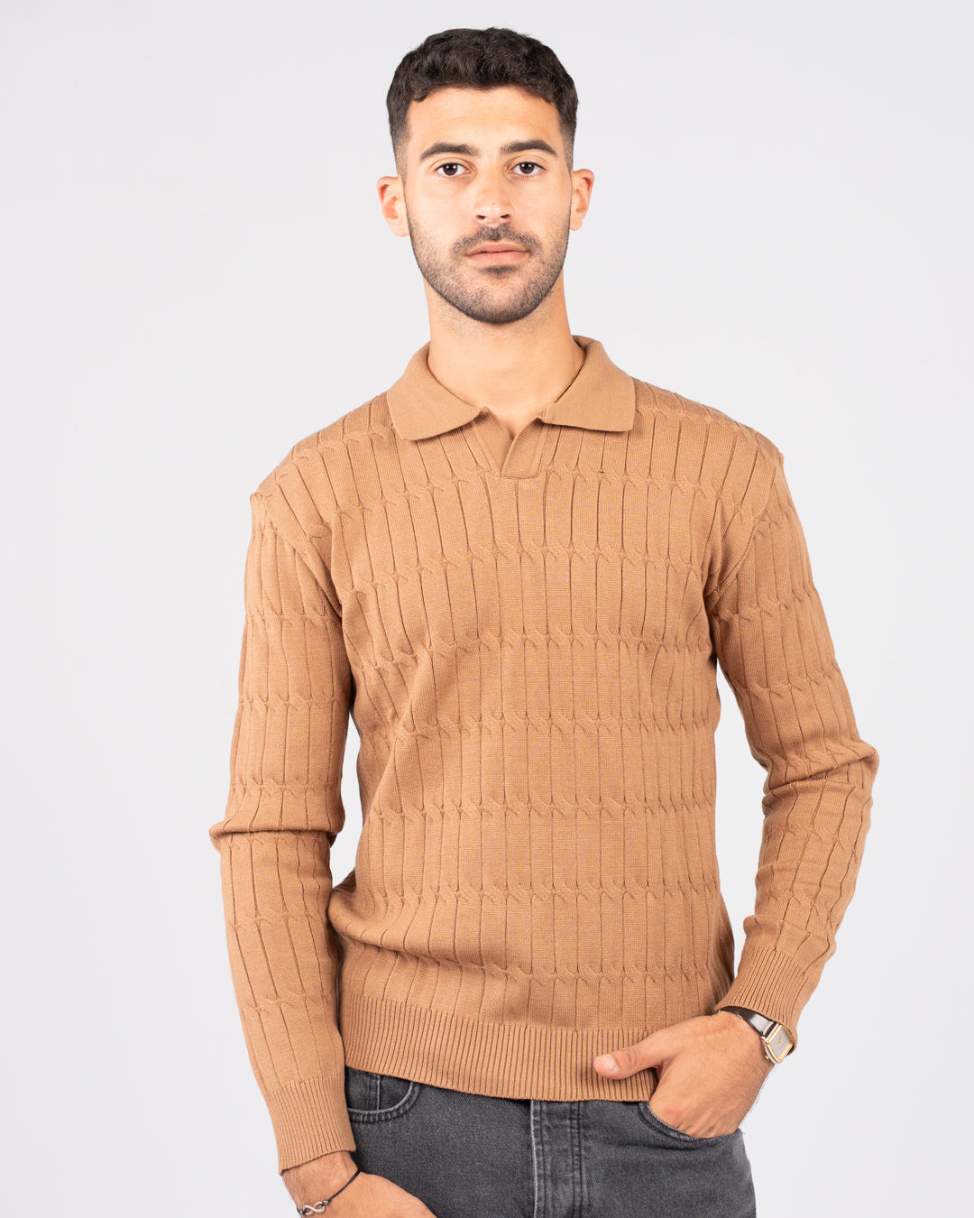 بلوفر رجالي مضفر سادة