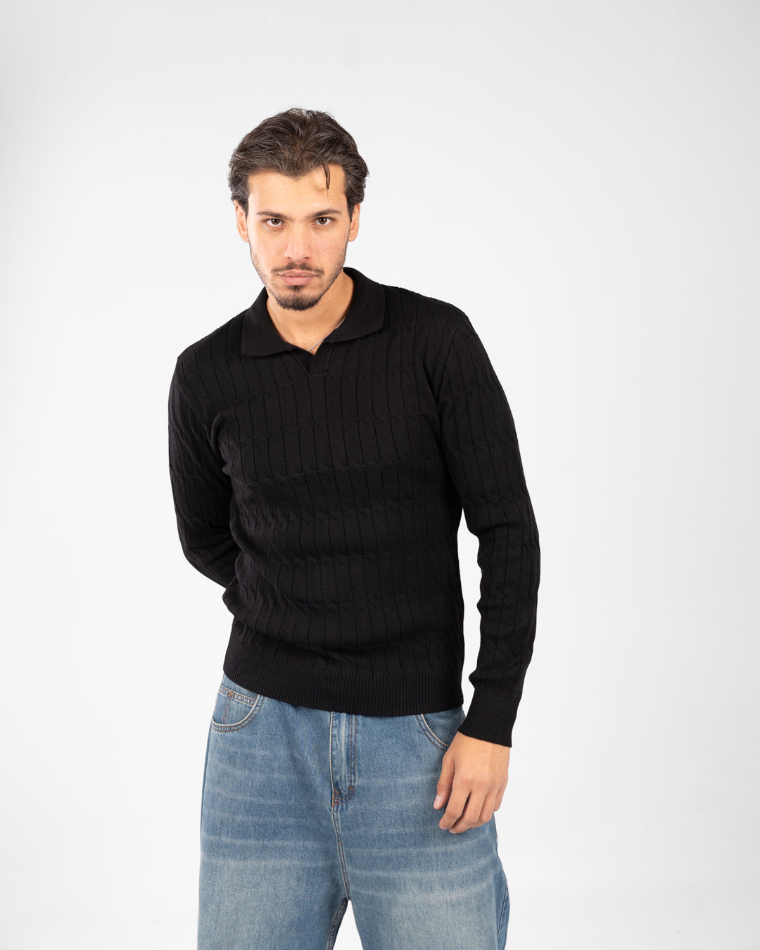 بلوفر رجالي مضفر سادة