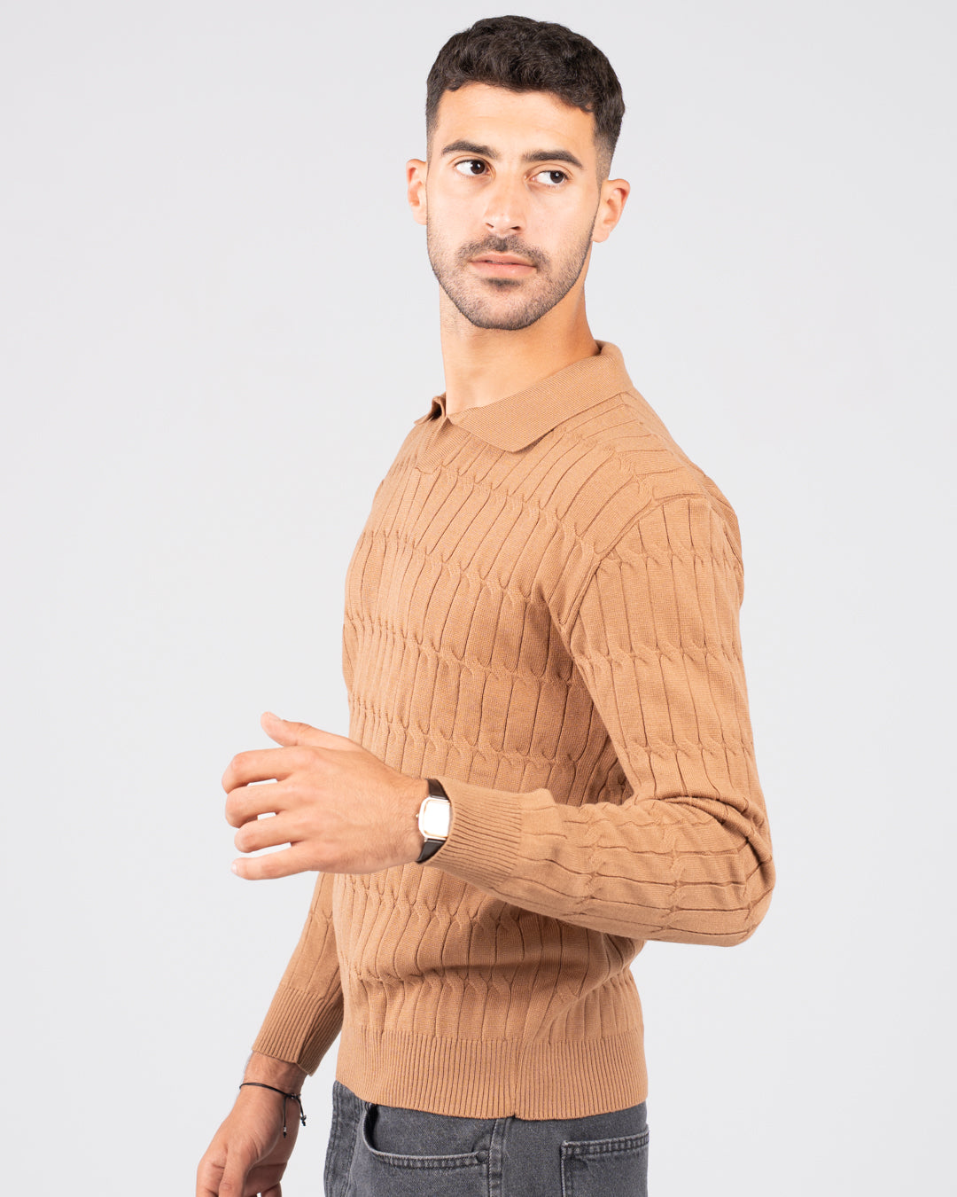 بلوفر رجالي مضفر سادة