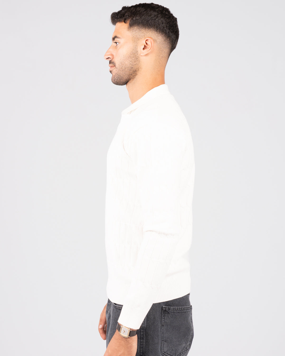 بلوفر رجالي مضفر سادة