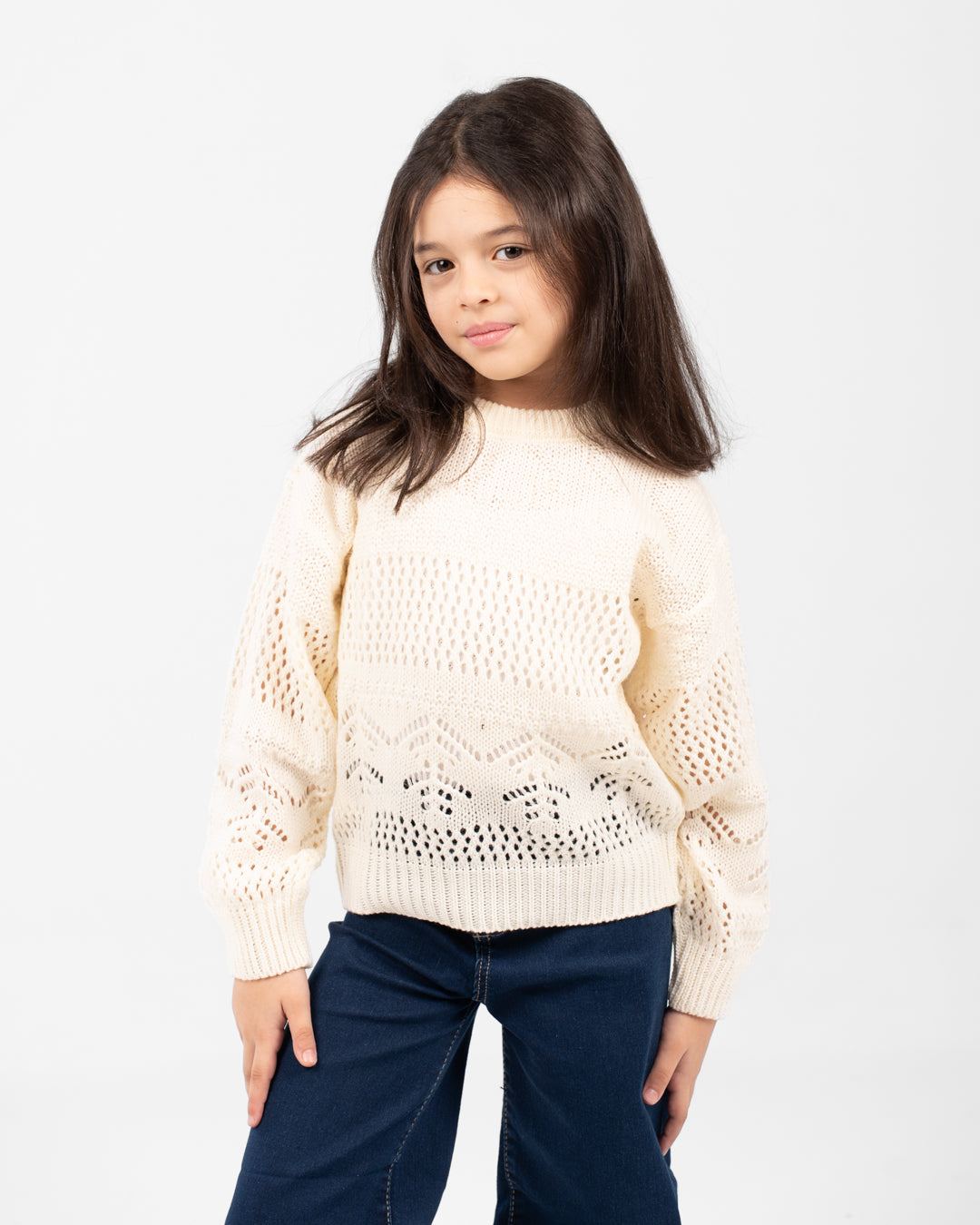 بلوفر بناتي برقبة دائرية