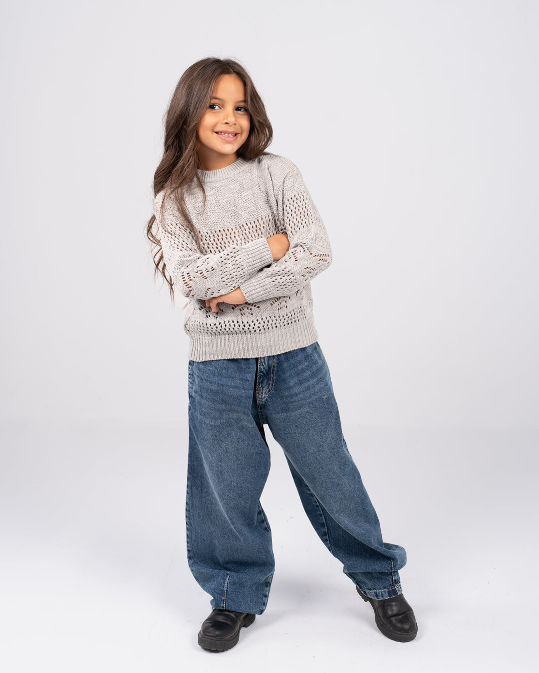 بلوفر بناتي برقبة دائرية