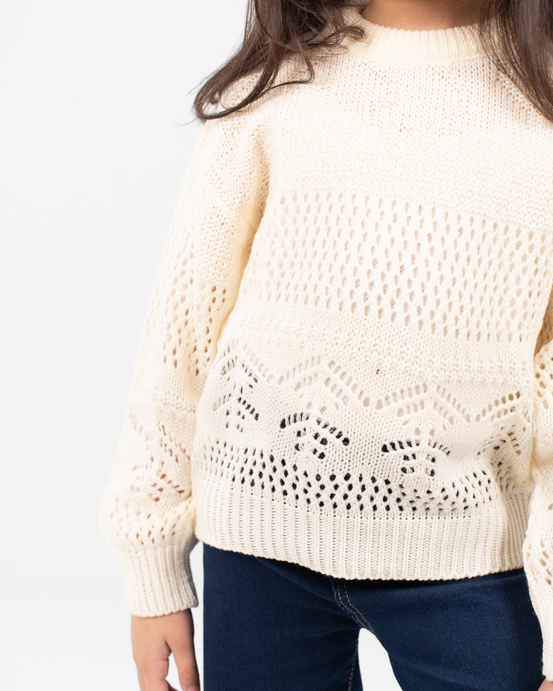 بلوفر بناتي برقبة دائرية