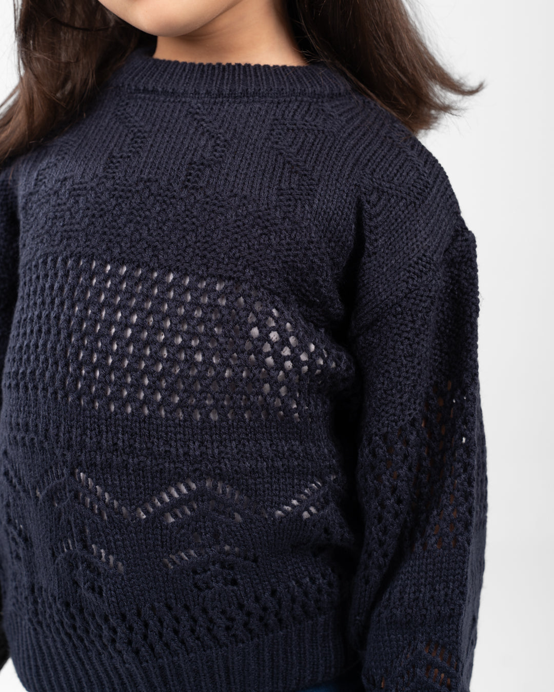 بلوفر بناتي برقبة دائرية