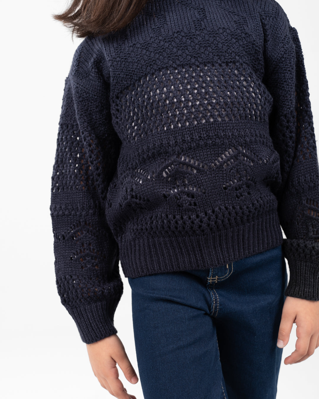 بلوفر بناتي برقبة دائرية