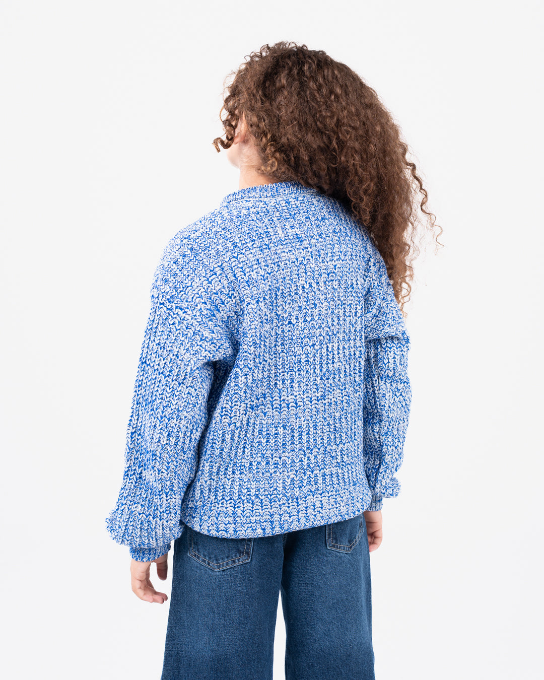 بلوفر بناتي برقبة دائرية