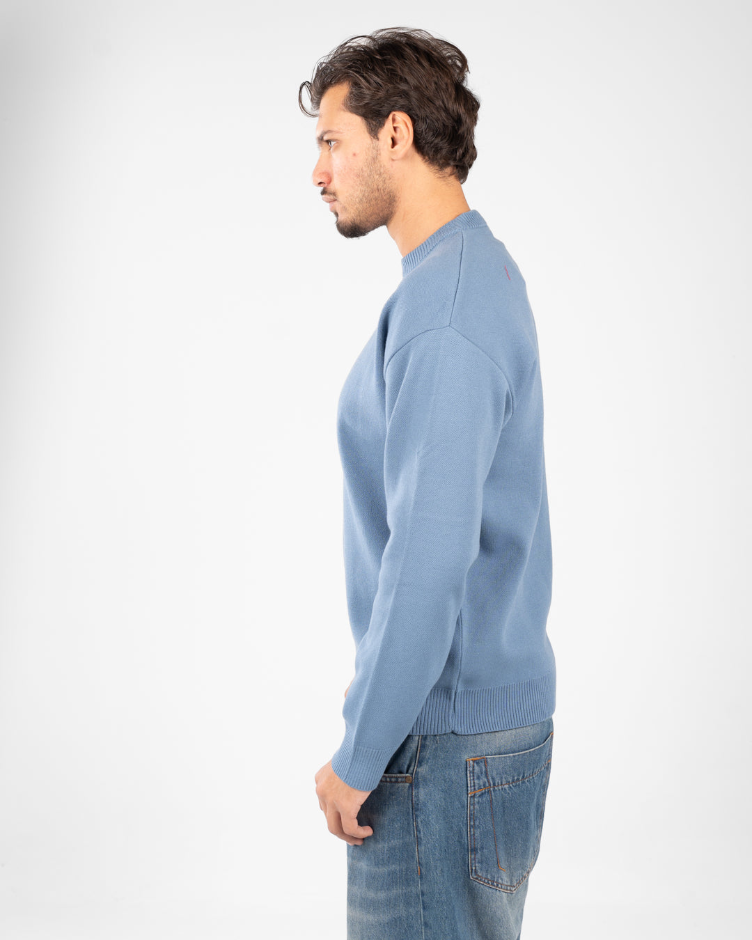 بلوفر رجالي برقبة دائرية