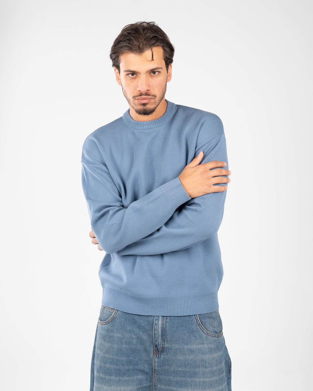 بلوفر رجالي برقبة دائرية