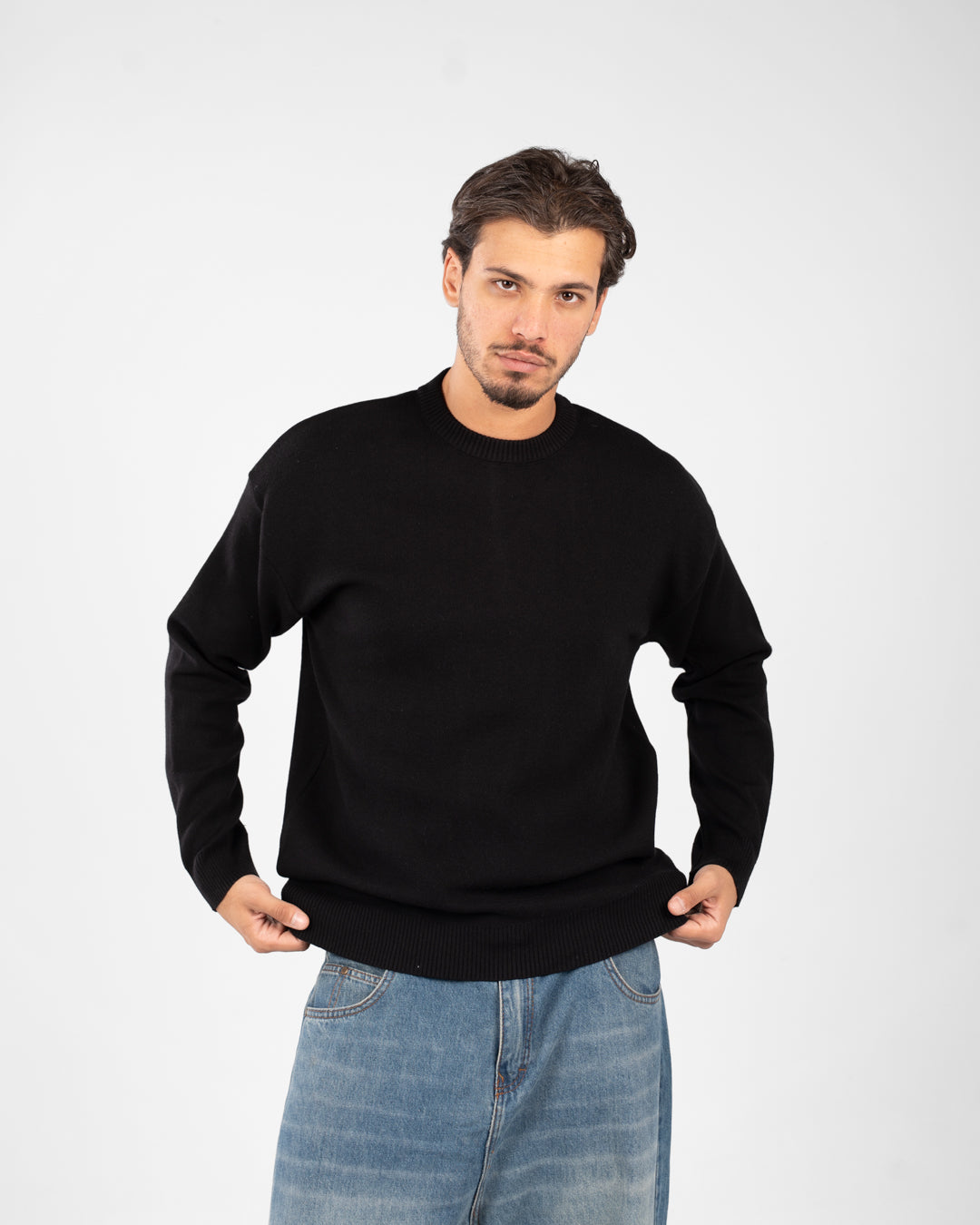 بلوفر رجالي برقبة دائرية