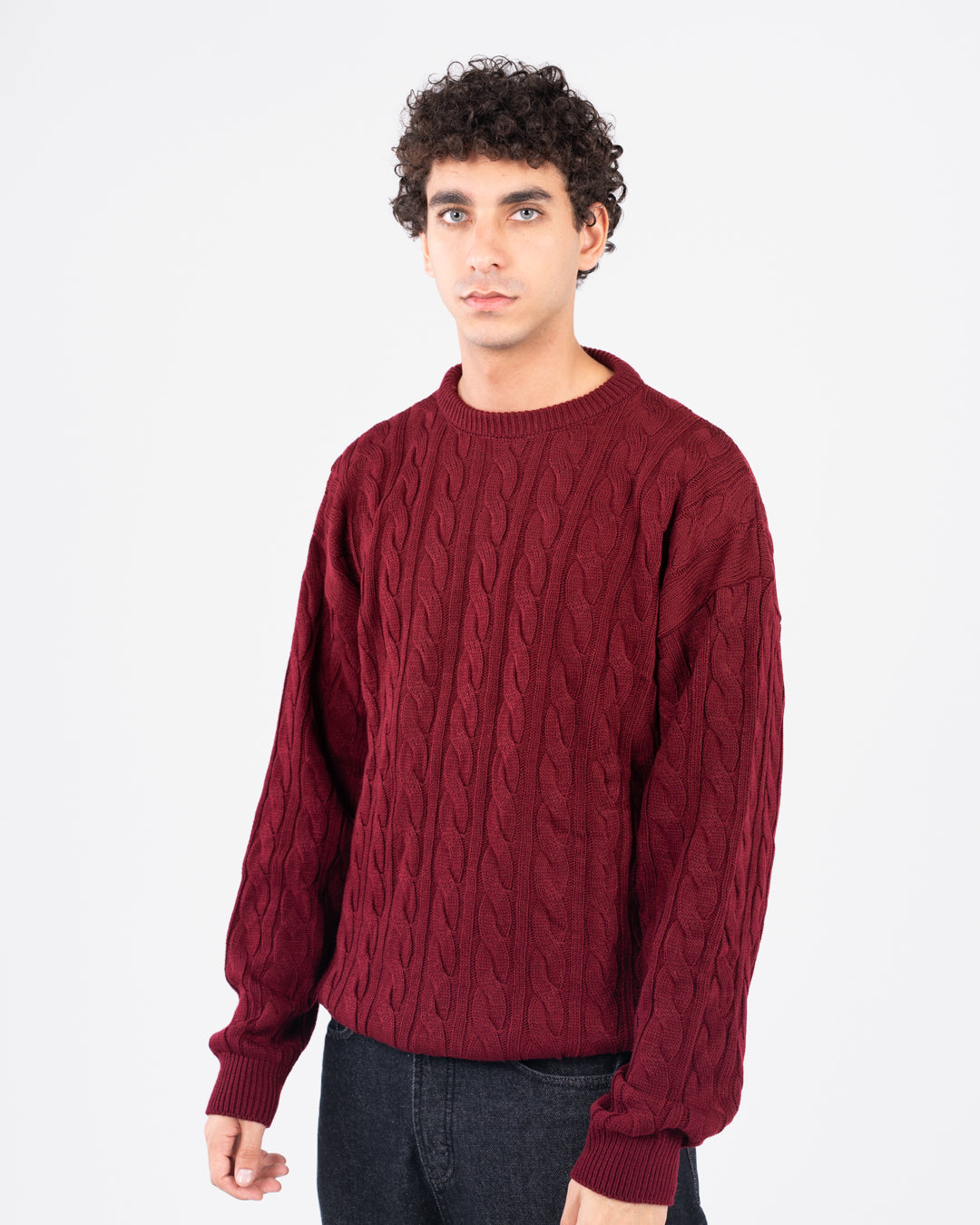 سترة رجالية مضفرة برقبة دائرية