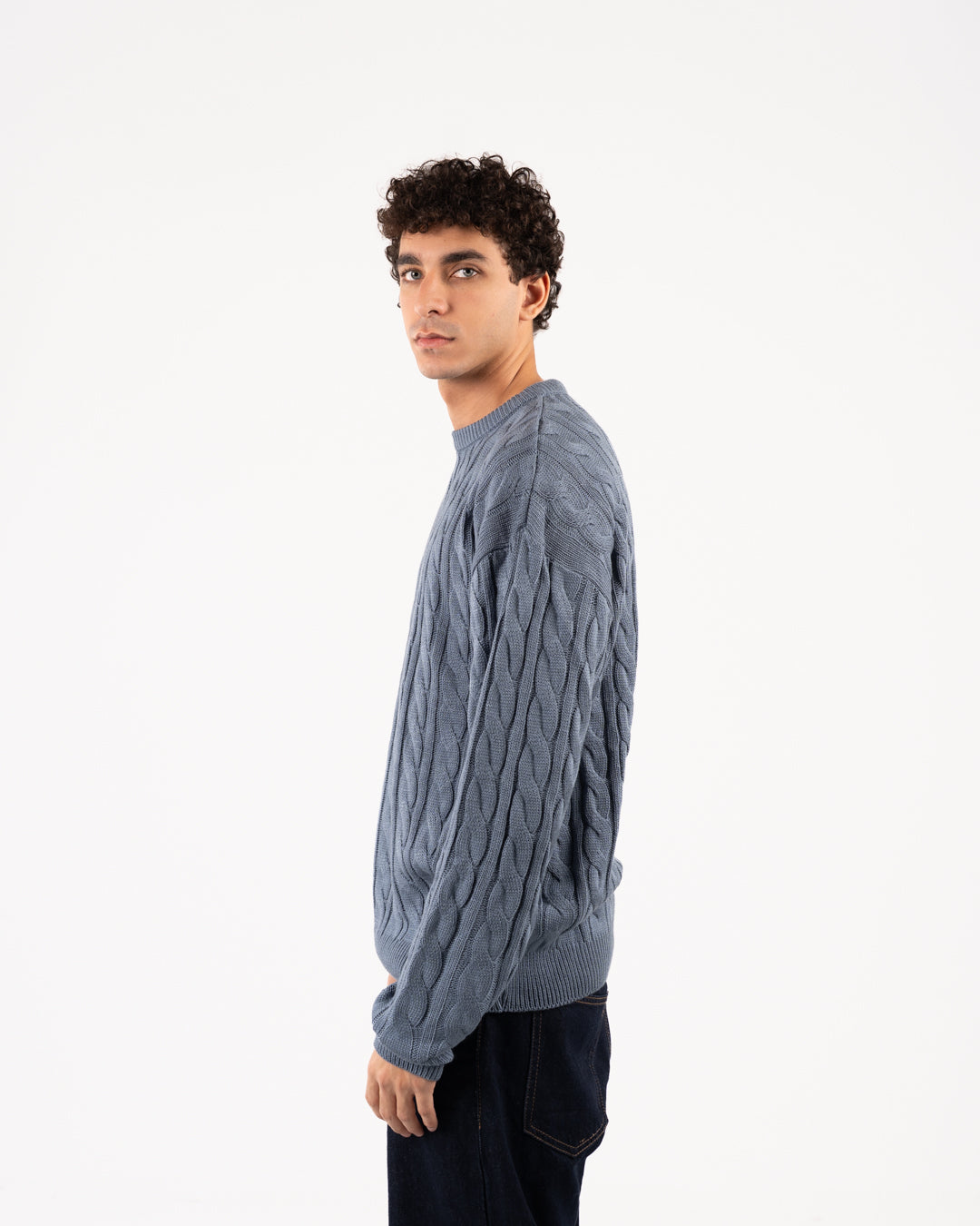 سترة رجالية مضفرة برقبة دائرية