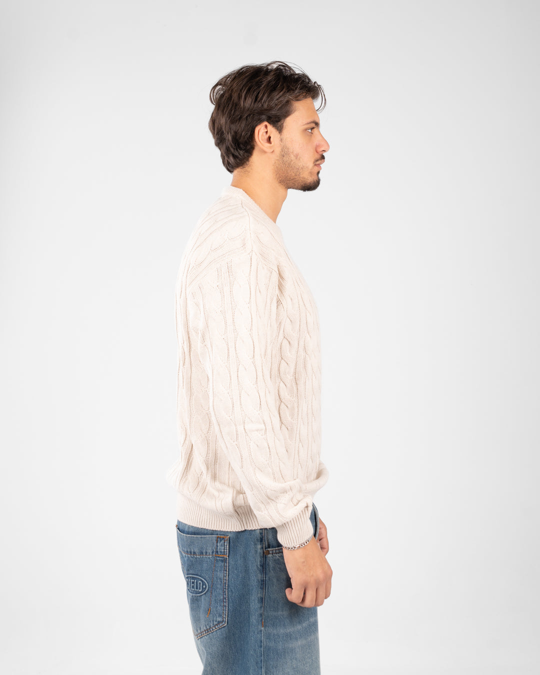 سترة رجالية مضفرة برقبة دائرية