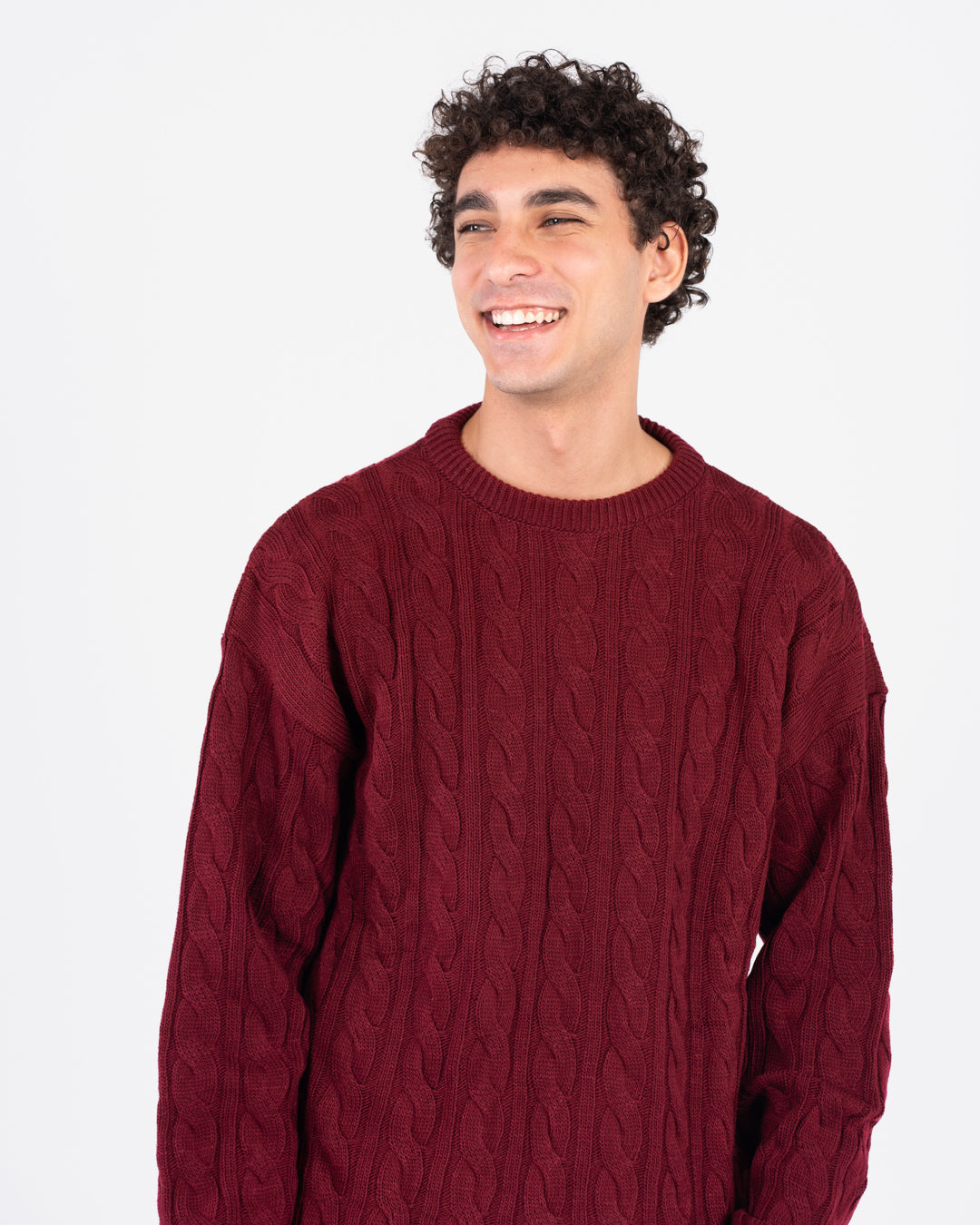 سترة رجالية مضفرة برقبة دائرية