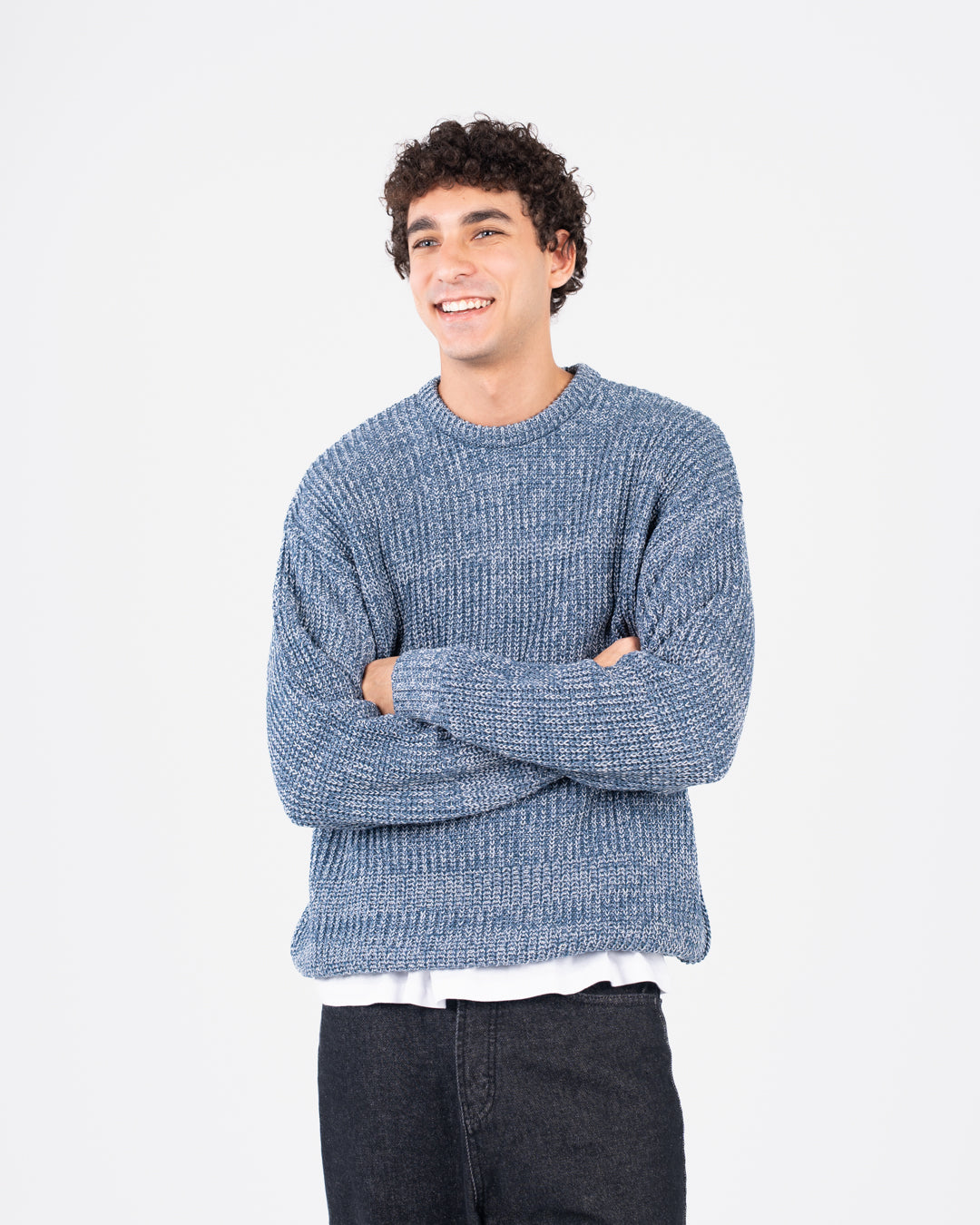 سترة رجالية محبوكة برقبة دائرية