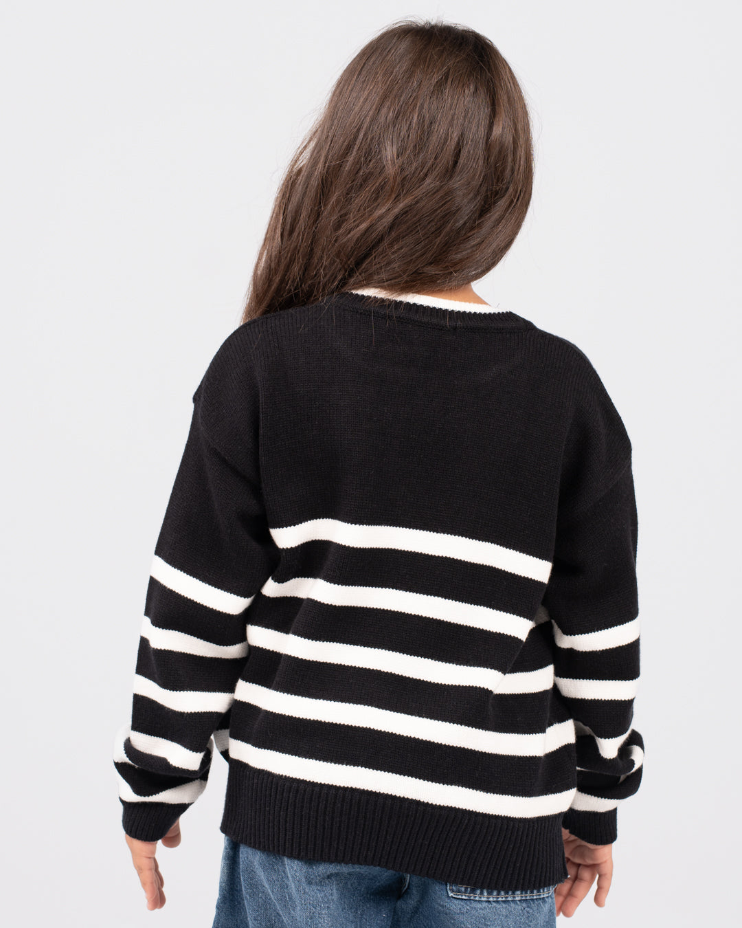 بلوفر مخطط للفتيات برقبة دائرية