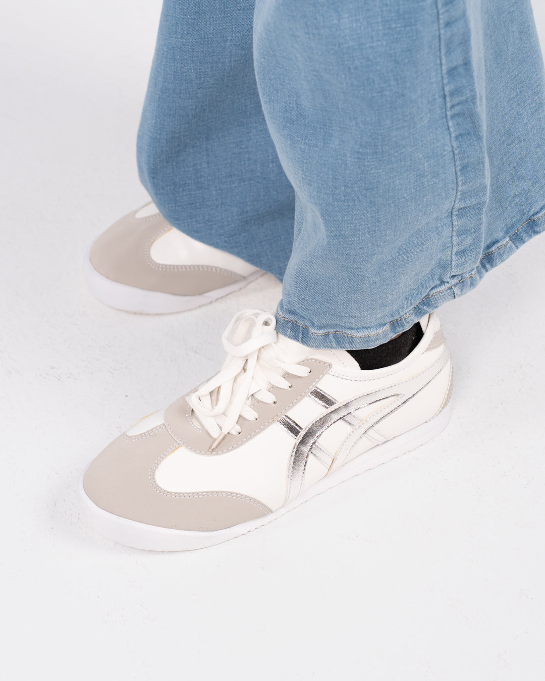 سنيكرز حريمي فلات مريحة