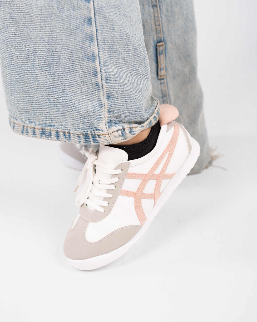 سنيكرز حريمي فلات مريحة