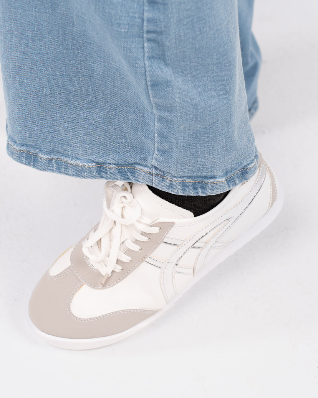 سنيكرز حريمي فلات مريحة