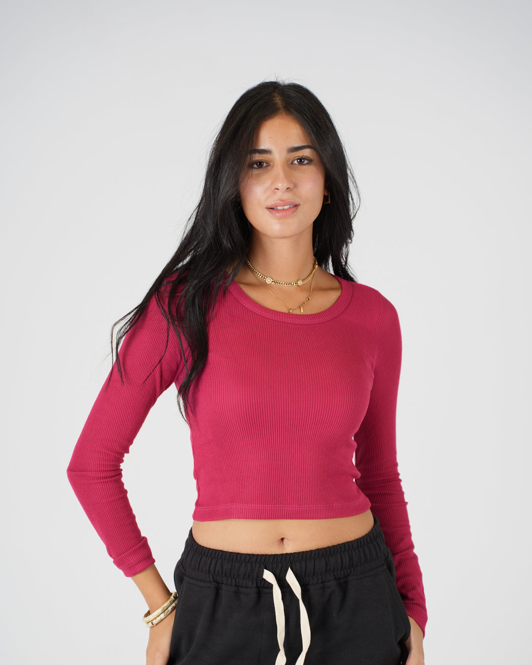 توب حريمي بأكمام طويلة