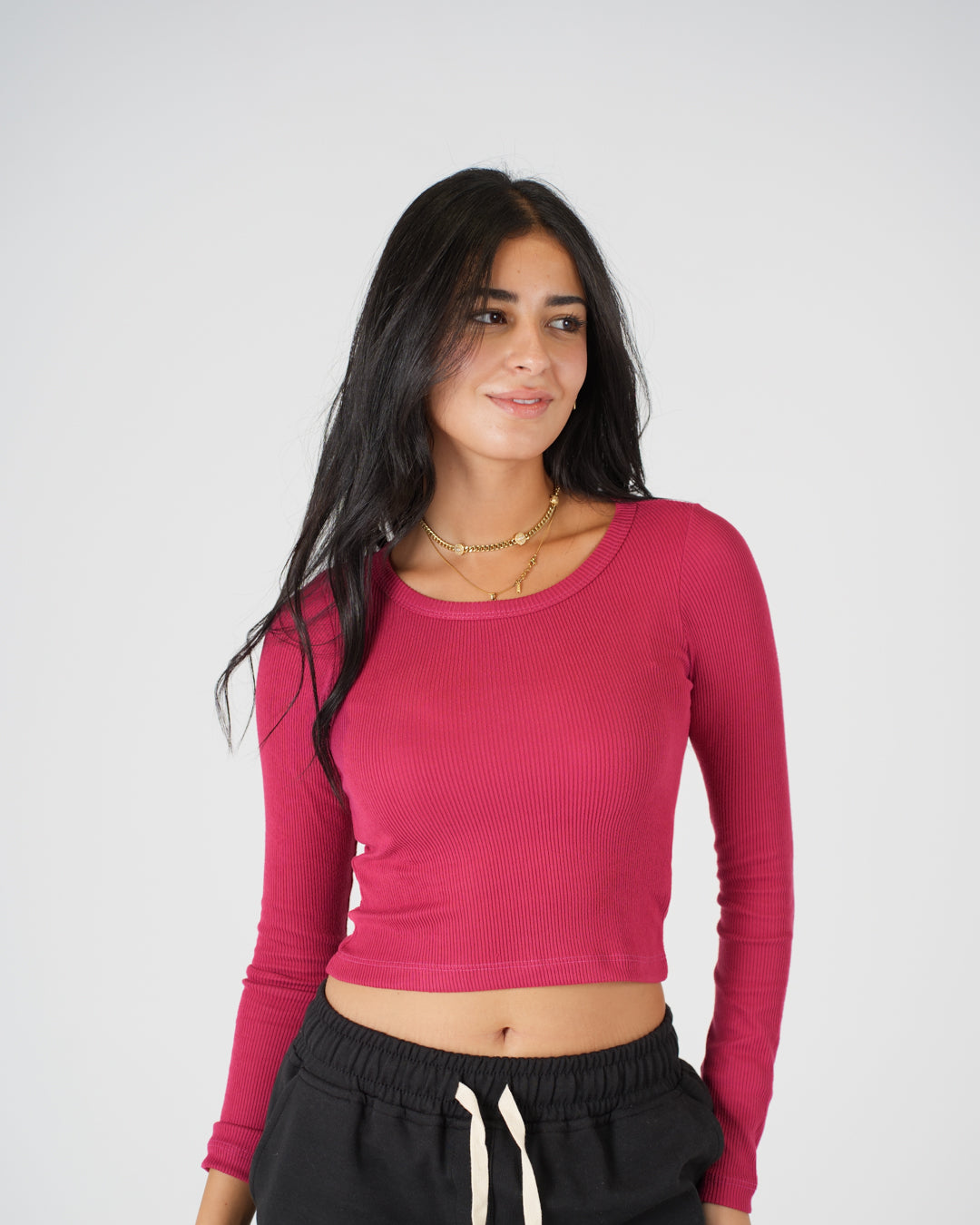 توب حريمي بأكمام طويلة