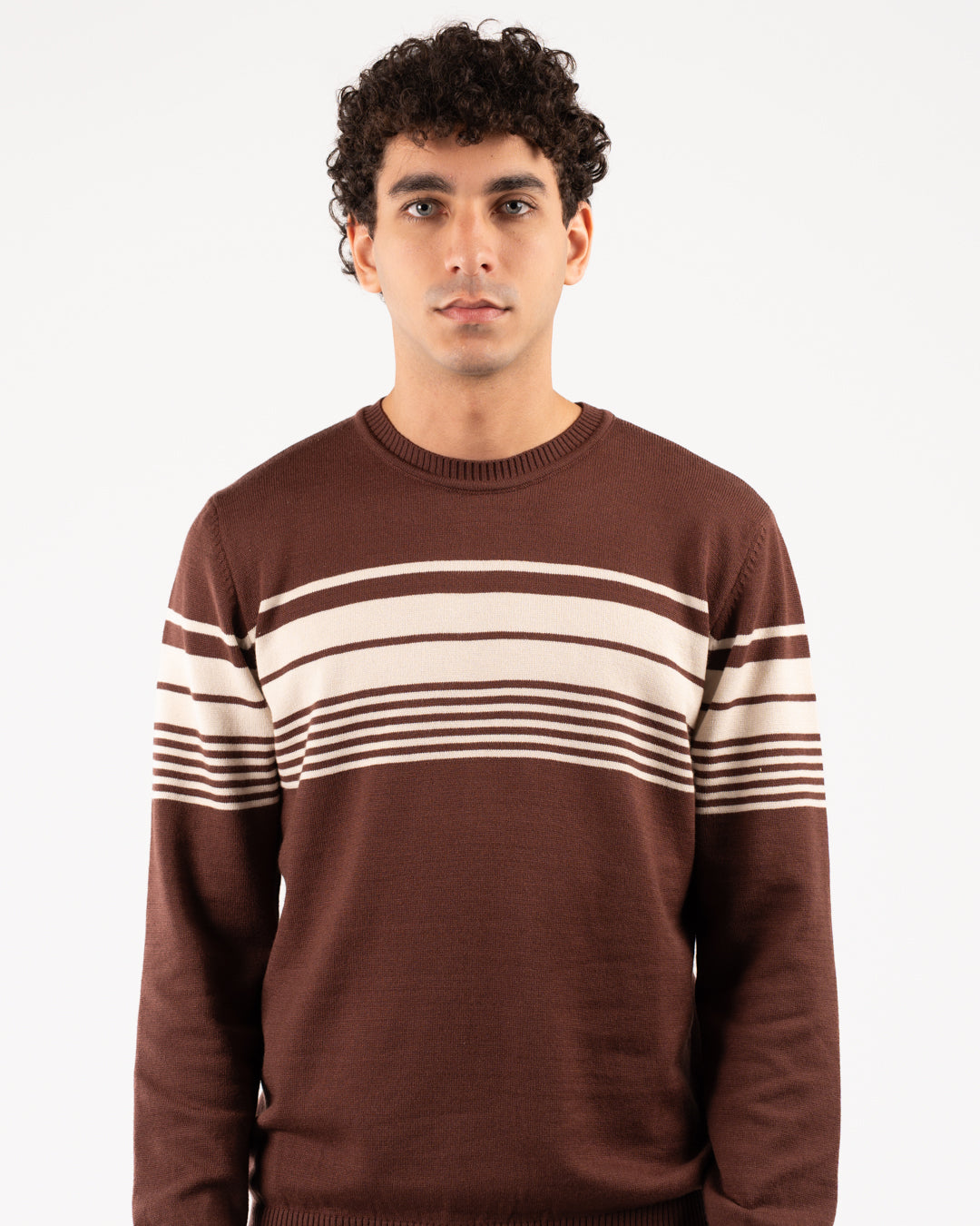 بلوفر رجالي برقبة دائرية