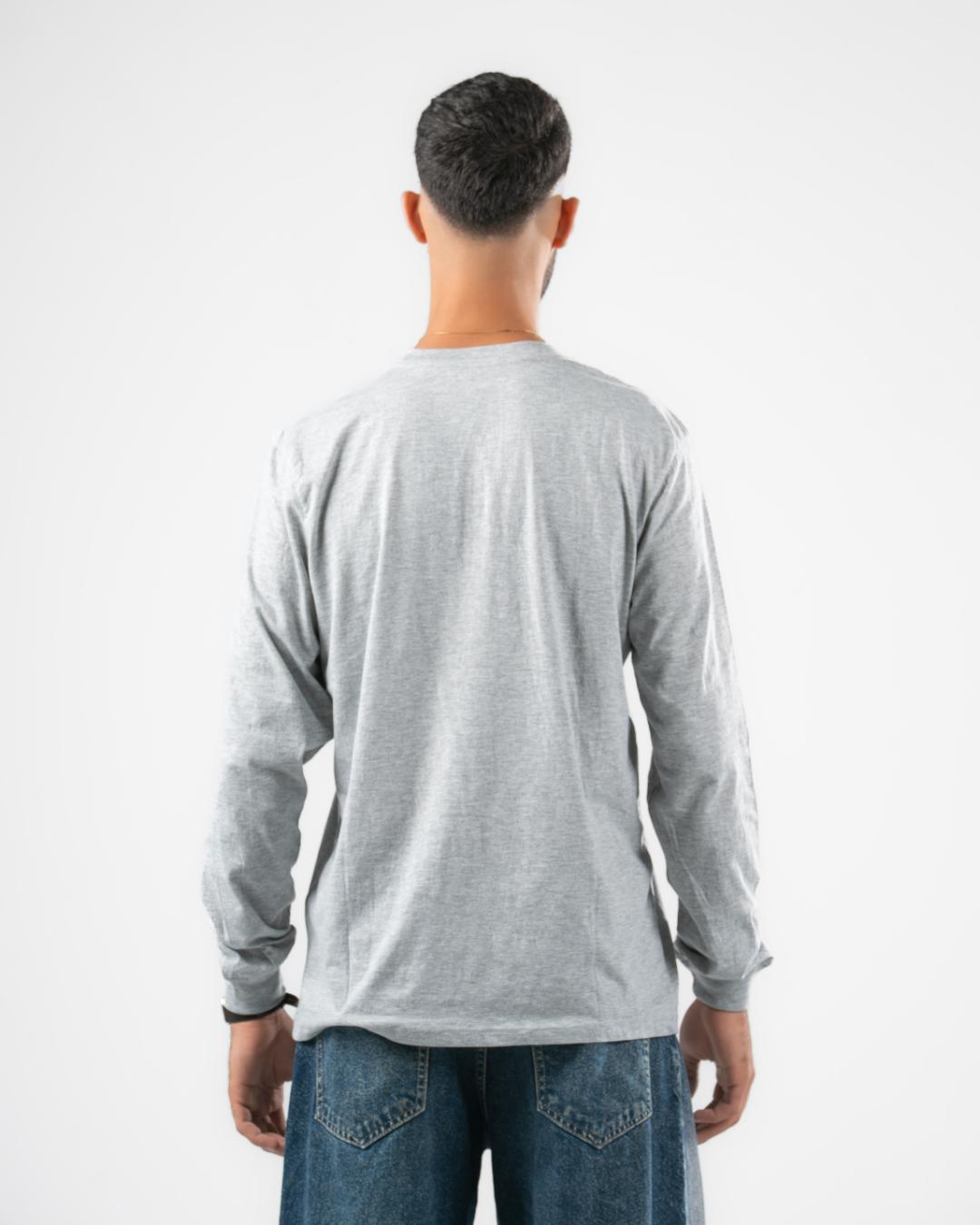 تي شيرت أساسي بأكمام طويلة